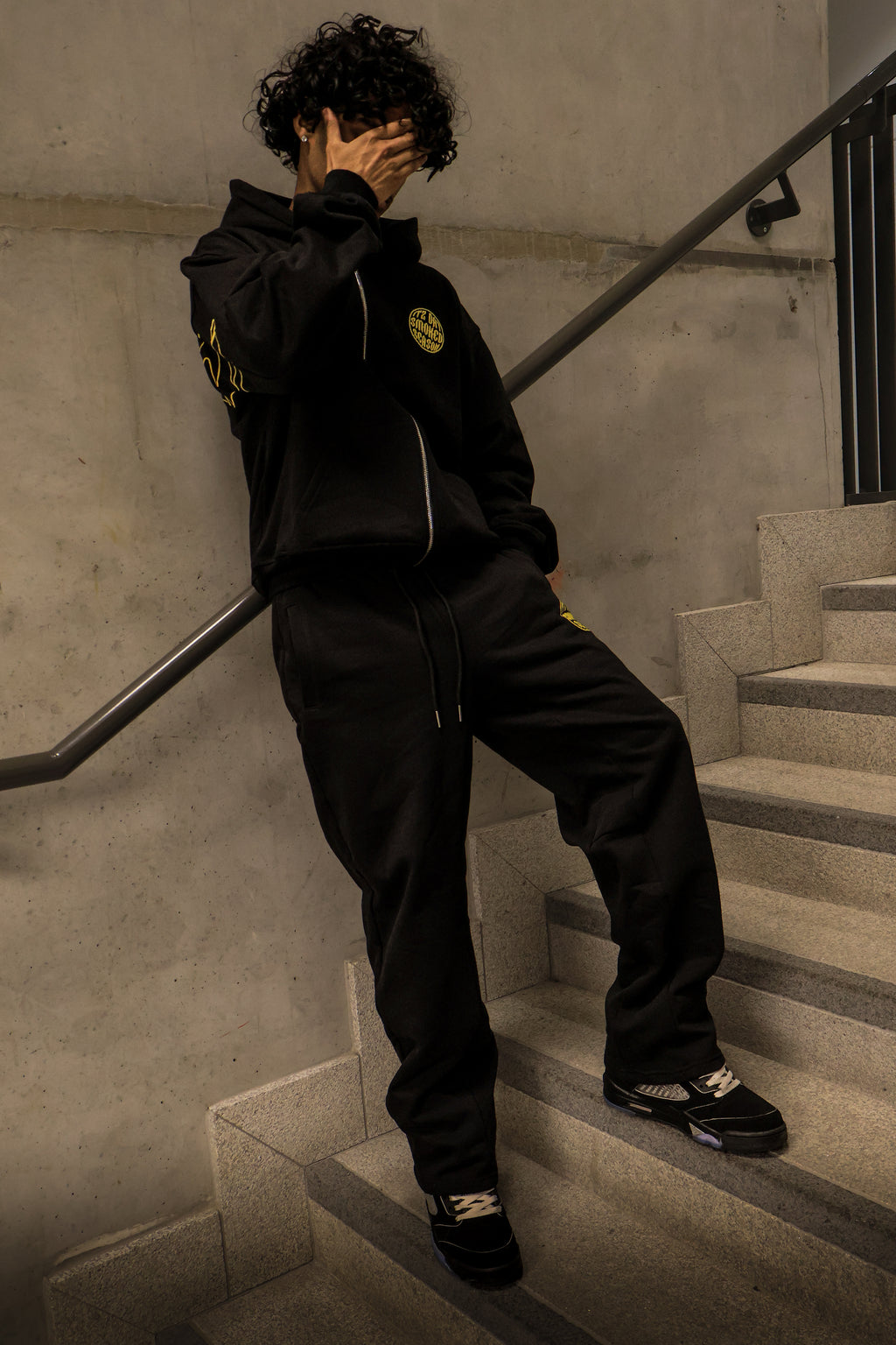 [RESIST] VANDAL PANELLED JOGGAS - HAZARD YELLOW