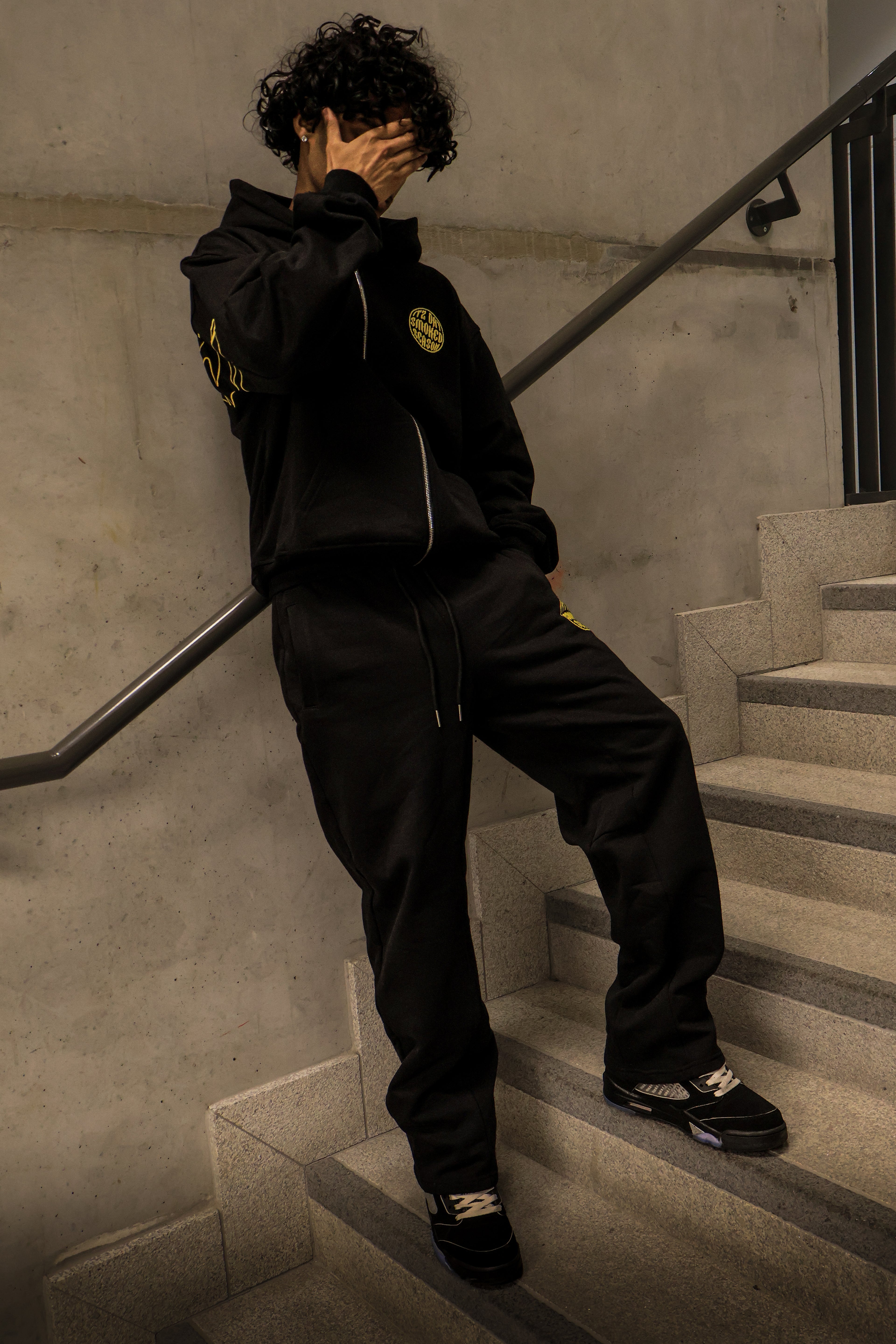 [RESIST] VANDAL PANELLED JOGGAS - HAZARD YELLOW