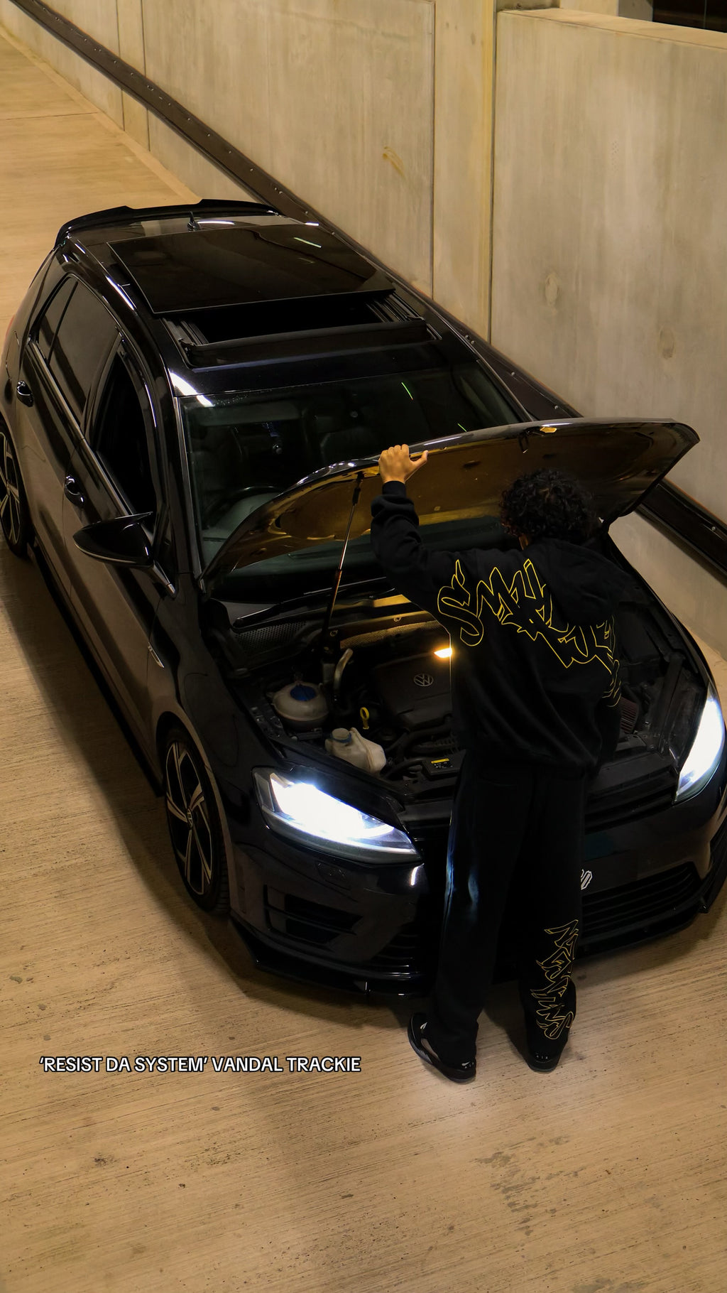 [RESIST] VANDAL PANELLED JOGGAS - HAZARD YELLOW